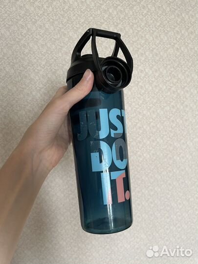 Бутылка Nike