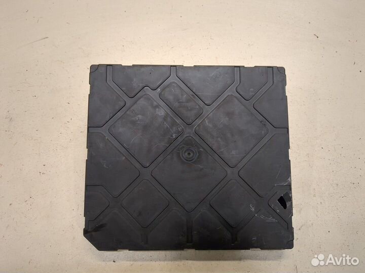 Блок управления бортовой сети Volkswagen Golf 7, 2017