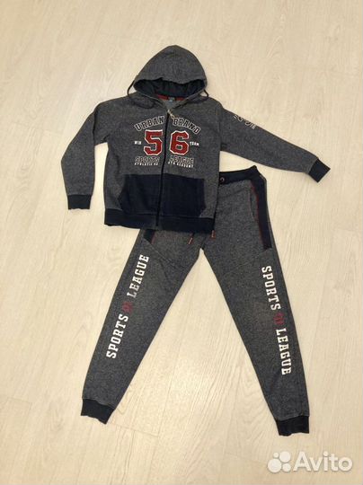 Спортивный костюм для мальчика 134 140
