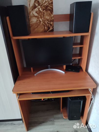 Компьютерный стол б/у