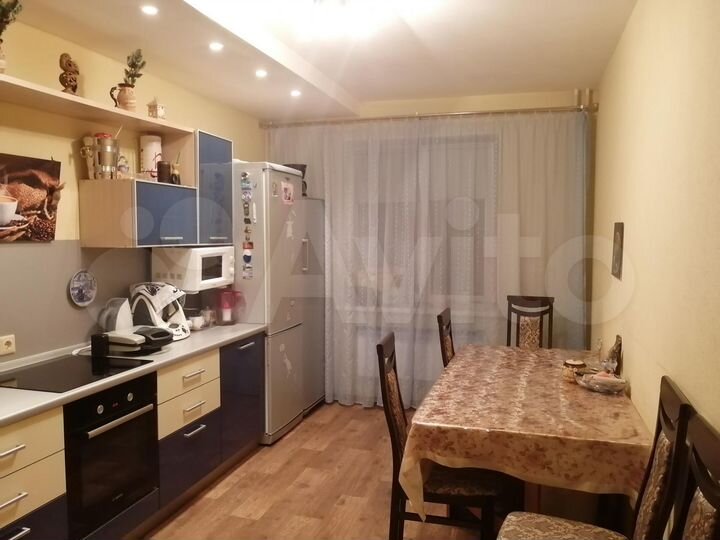 2-к. квартира, 67 м², 7/10 эт.