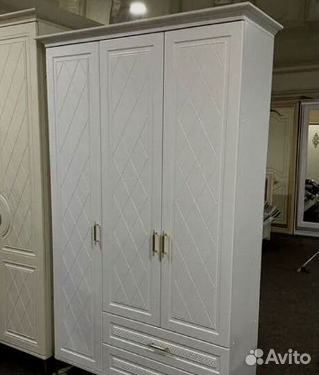 Шкаф в детскую