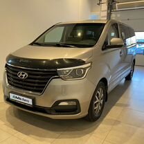 Hyundai H-1 2.5 AT, 2019, 61 192 км, с пробегом, цена 3 400 000 руб.