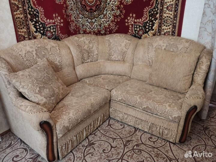 Угловой диван