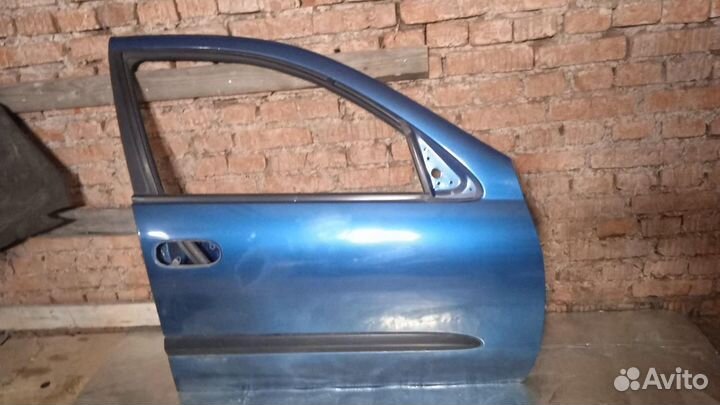 Дверь передняя правая Nissan Almera N16 2000