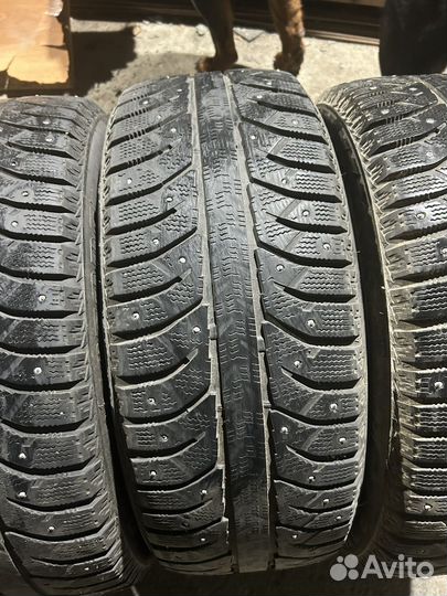 Bridgestone Ice Cruiser 7000 205/55 R16