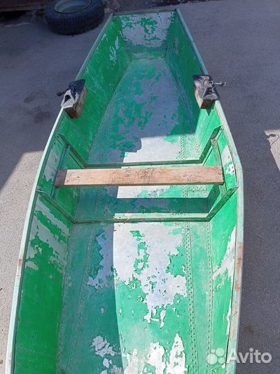 Алюминиевая плоскодонная лодка для охоты