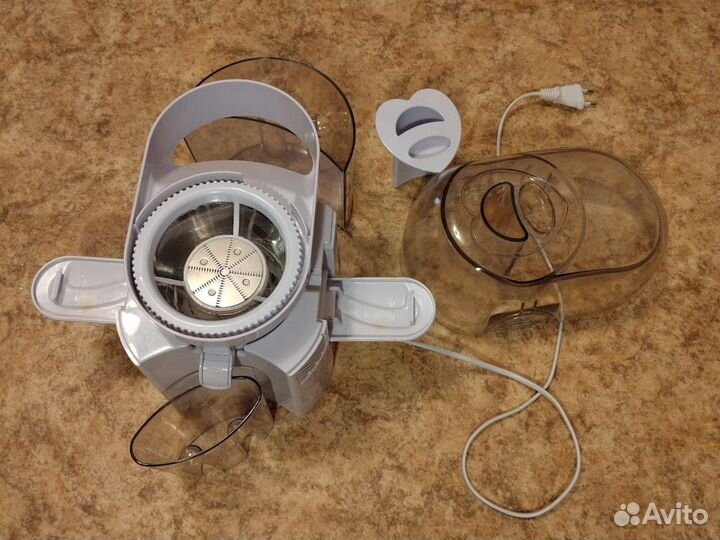 Соковыжималка Scarlett (Великобритания)