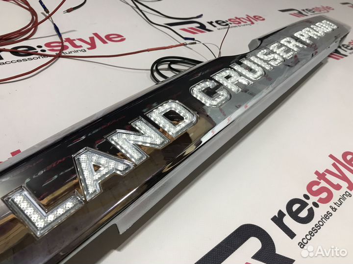 Накладка на 5-ю дверь Land Cruiser Prado 150 K387