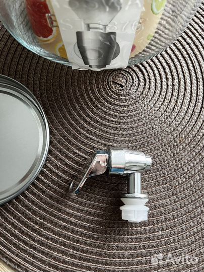 Банка с краном, лимонадник