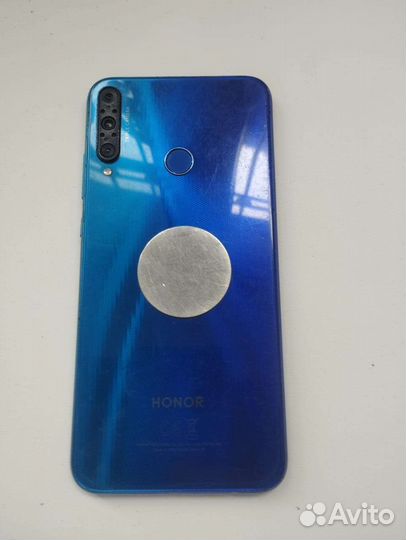 Мобильные телефоны бу honor9C и Айфон 8