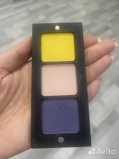 Тени для век inglot