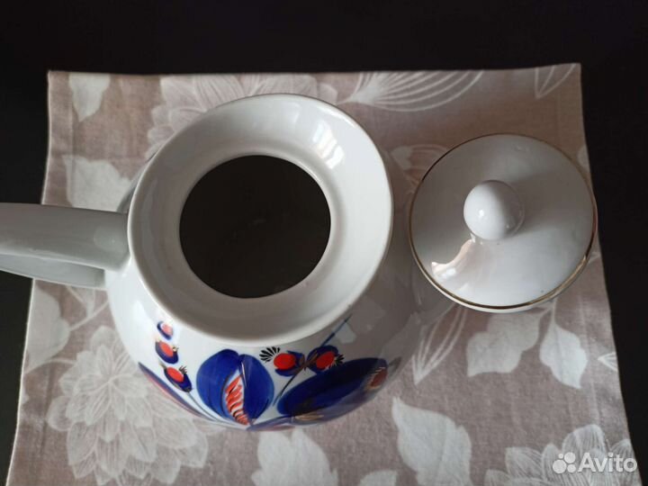 Большой заварочный чайник