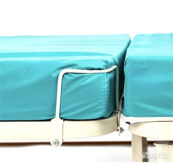 Медицинская кровать