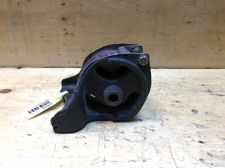 Подушка двигателя правая Honda Integra DB6 ZC 1996