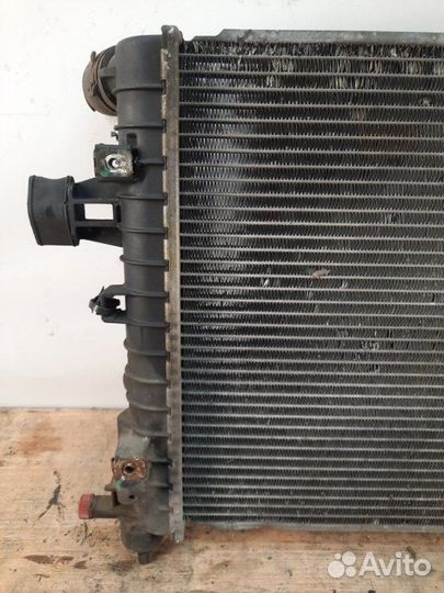 Радиатор основной Opel Astra хэтчбэк 5 дв. 1.4