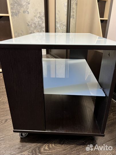 Журнальный столик