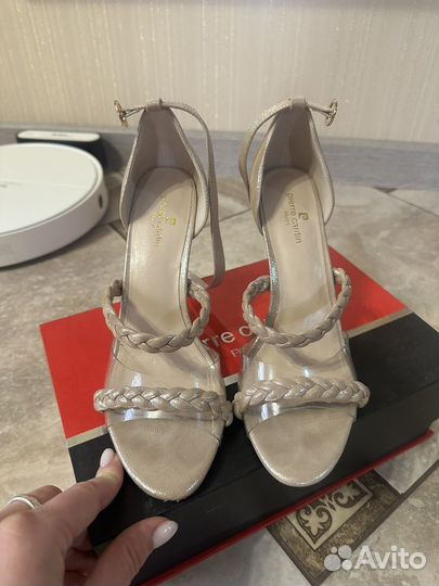Босоножки женские 38 размер