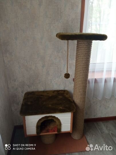 Домик для кота с когтеточкой