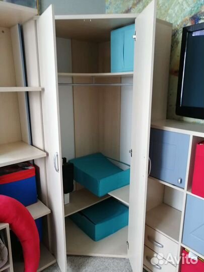 Шкаф угловой, комод