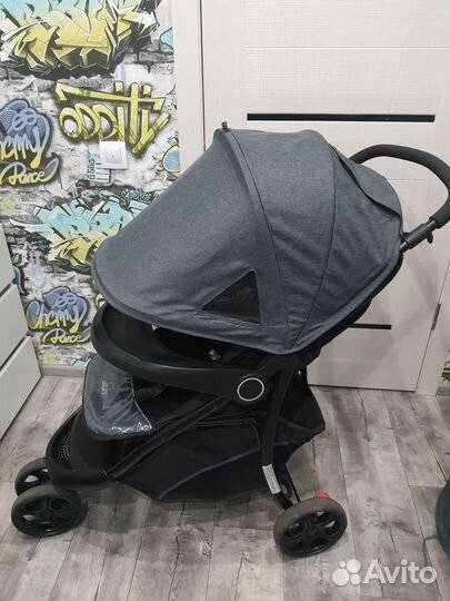 Продам прогулочную коляску