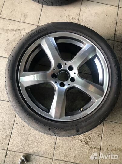 Pirelli P Zero 245/45 R18