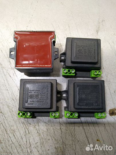 Понижающий трансформатор 220 * 12