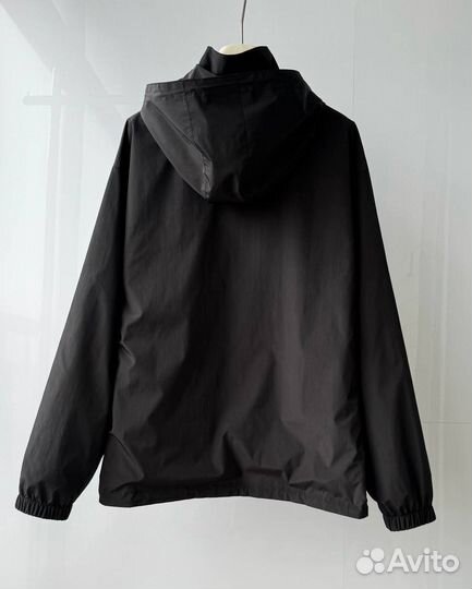 Ветровка Prada