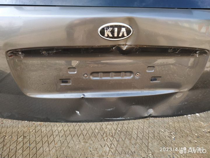 Продам дверь багажника