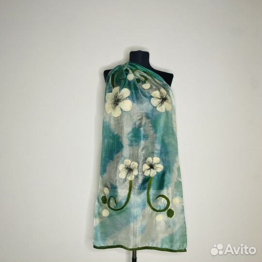 Шарф женский из шёлка и войлока handmade