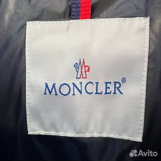 Пуховик moncler