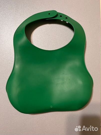 Слюнявчик нагрудник силиконовый с карманом