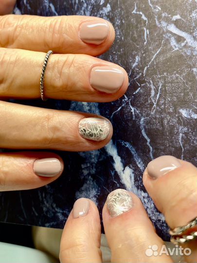 Маникюр на дому