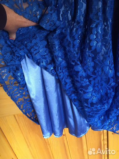 Вечернее платье