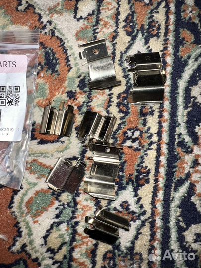 Скобы тормозных колодок перед Паджеро 3 4