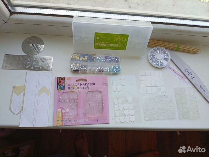 Гель лаки, гелевые типсы, все для маникюра