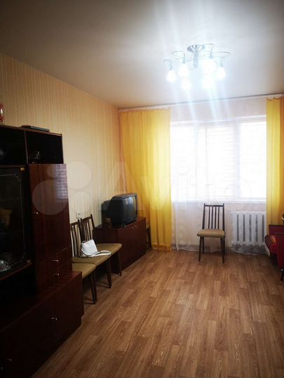 2-к. квартира, 50 м², 3/9 эт.
