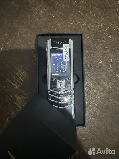 Vertu Ascent 2010