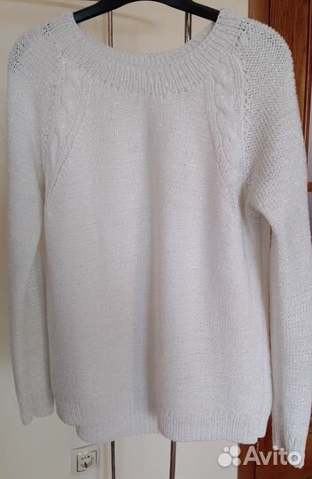 Кофты и платья