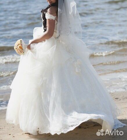 Свадебное платье 44-46 бу
