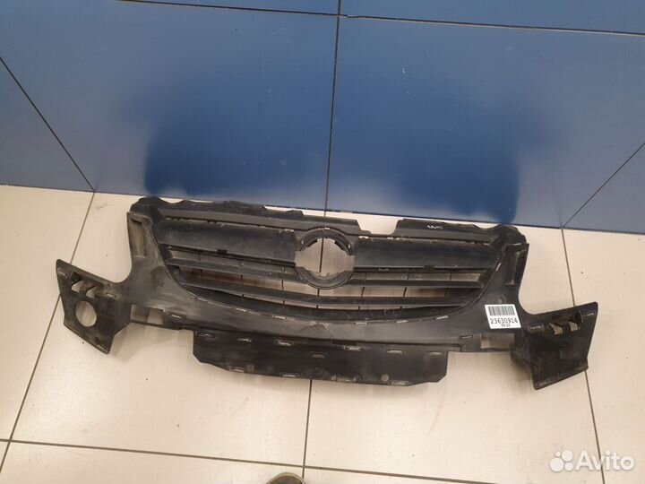 Решетка радиатора Opel Corsa D 2006-2015