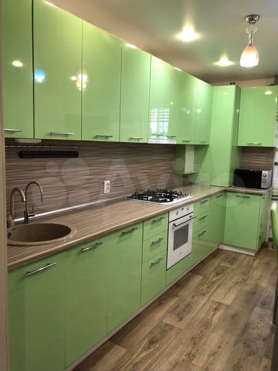 3-к. квартира, 95,4 м², 1/8 эт.