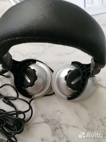Наушники стерео с регулятором громкости