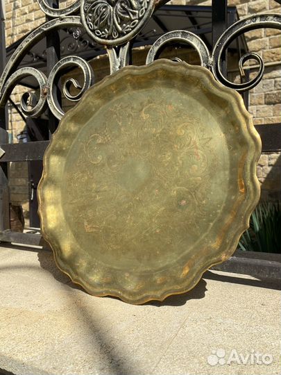 Поднос латунный