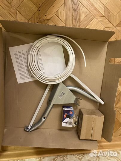 Антенна спутниковая Триколор с CAM-модулем