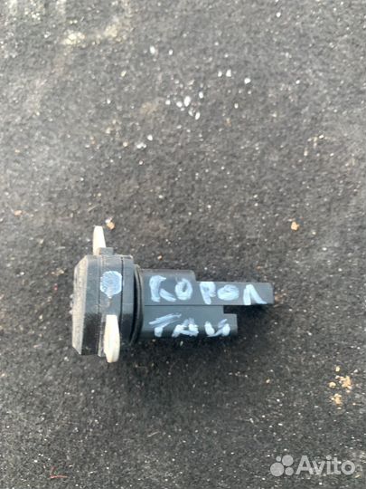 Датчик расхода воздуха toyota corolla 160