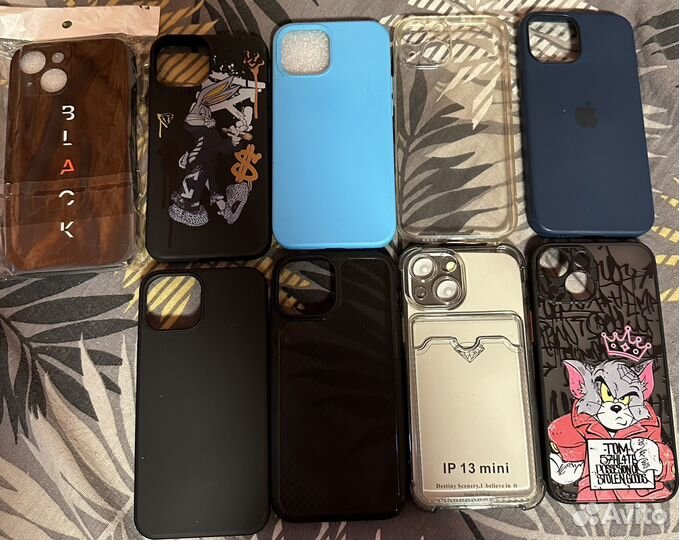 Чехлы на iPhone 13 mini