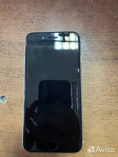 iPhone SE (2020), 64 ГБ