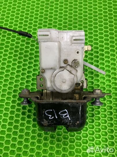 Замок крышки багажника Subaru Outback B13