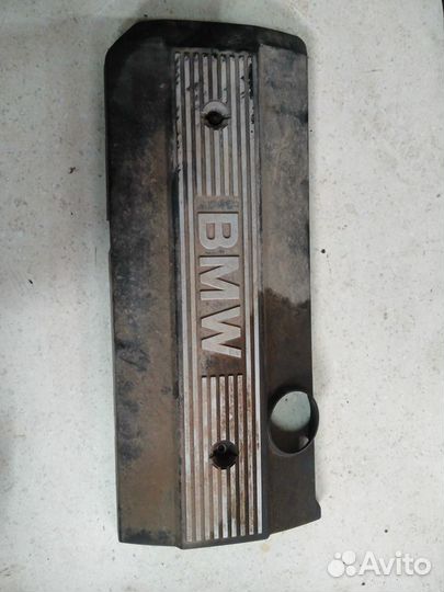 Декоративная крышка двс BMW 5 E39
